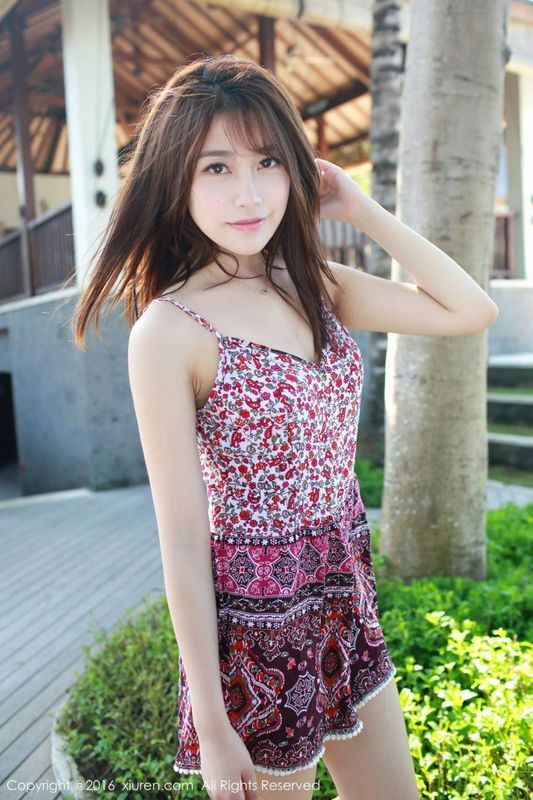 許諾Sabrina性感寫真