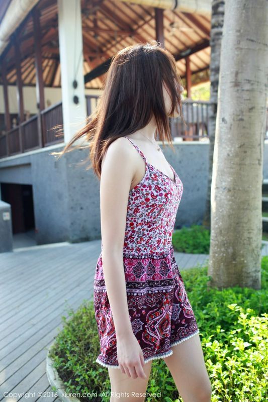 許諾Sabrina性感寫真