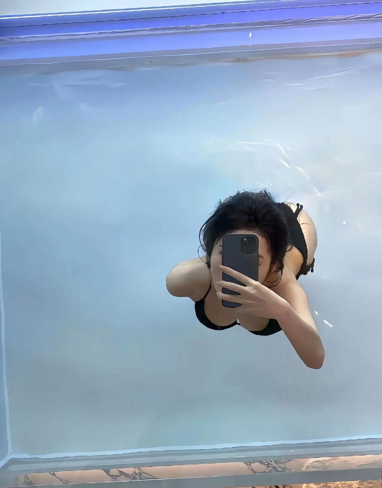 漂亮的美女少婦