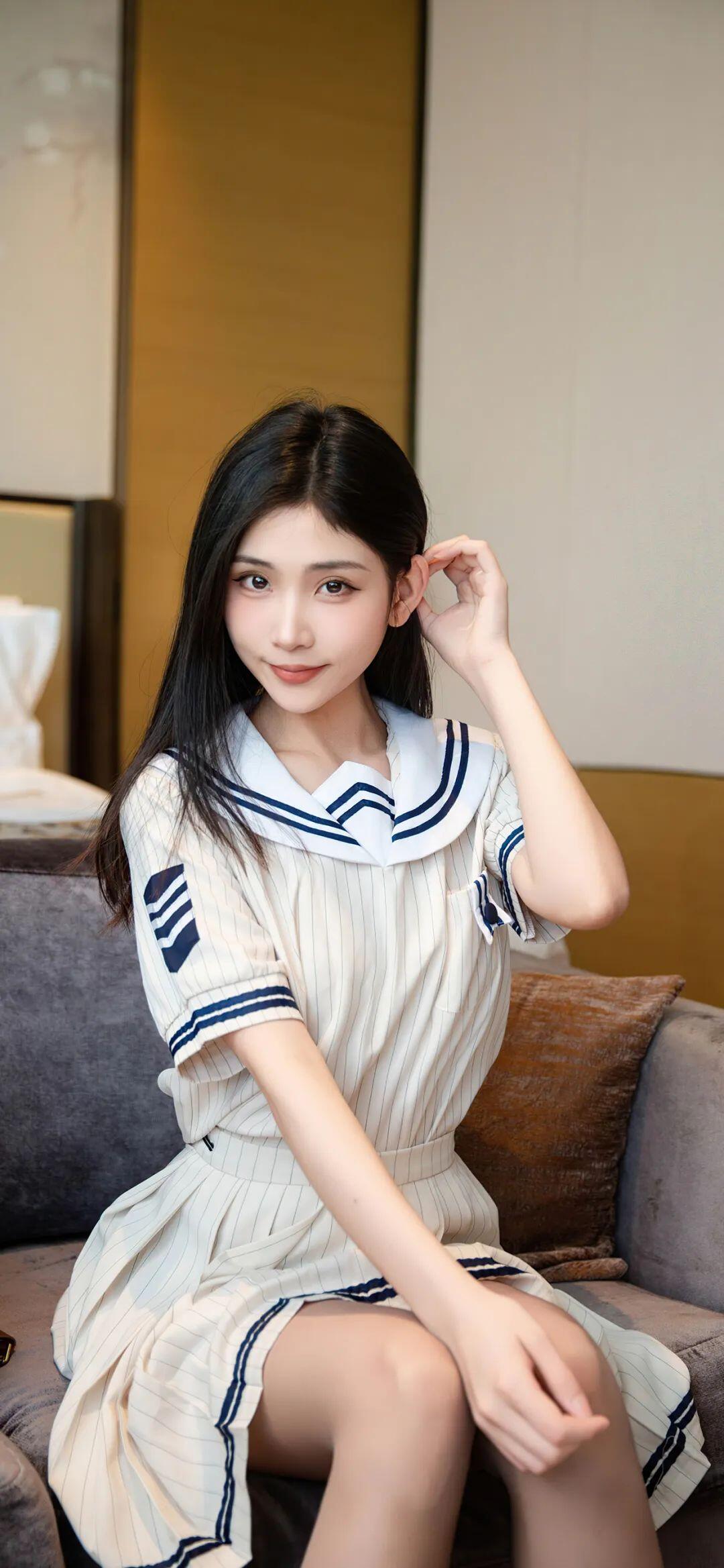 漂亮又性感的小妮子