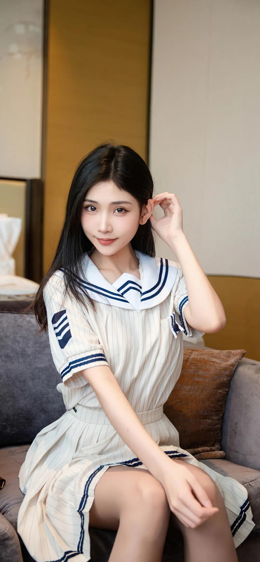 漂亮又性感的小妮子