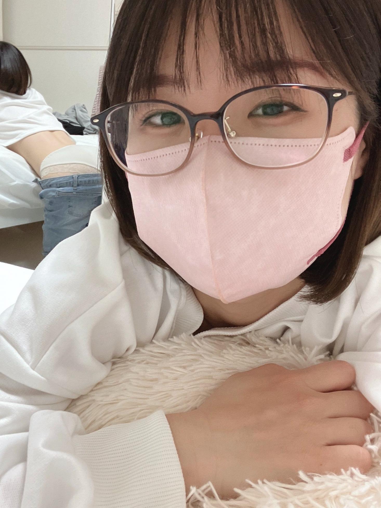 日式女孩不愛(ài)穿內(nèi)衣