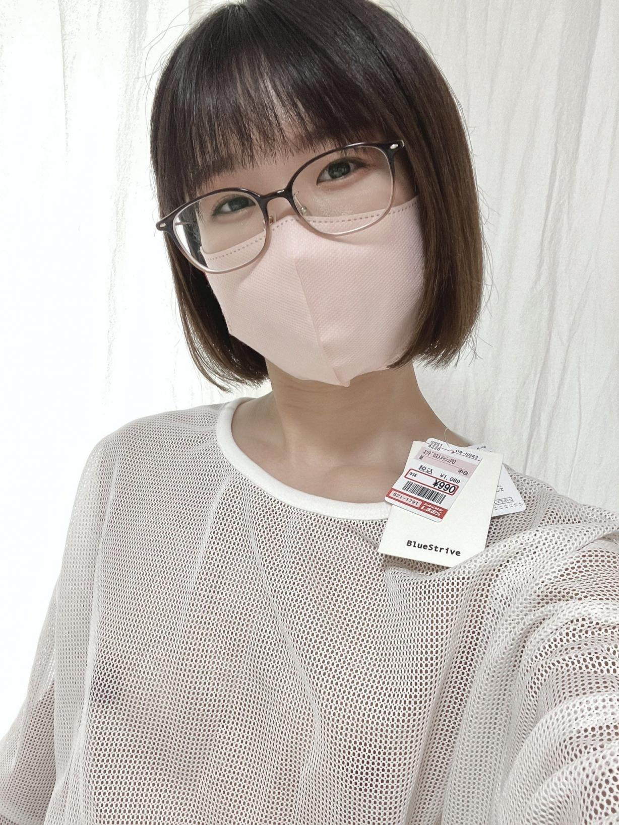 日式女孩不愛穿內衣