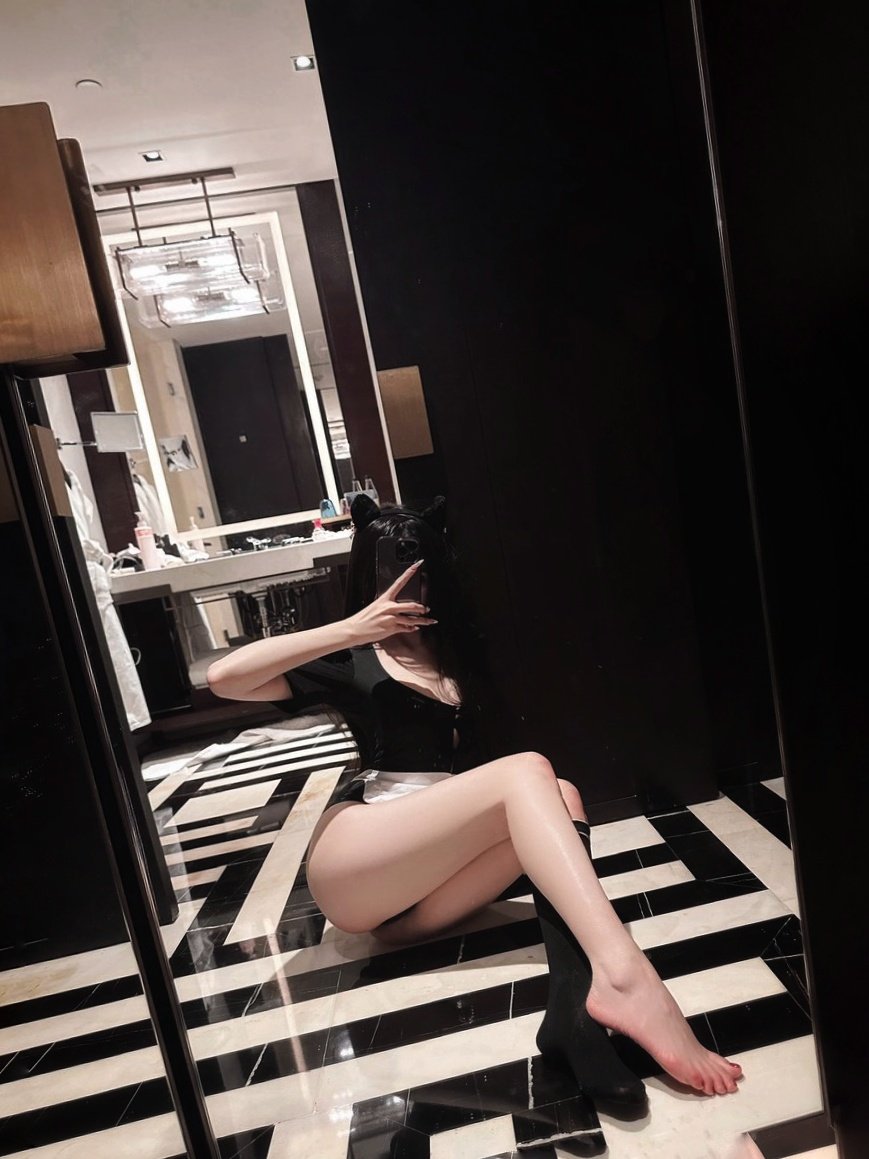 萬千嬌媚美少婦[100P]