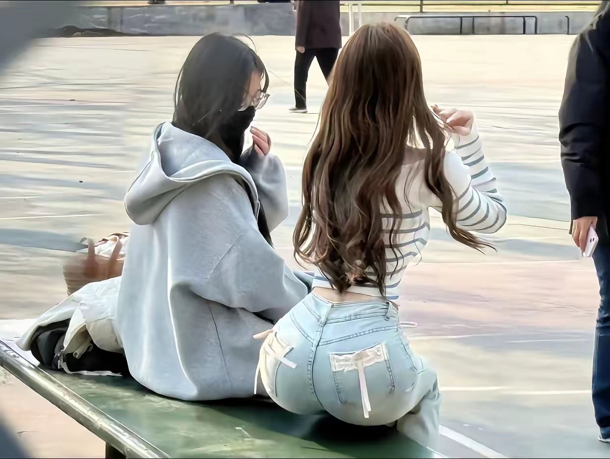 萬(wàn)千嬌媚美少婦[100P]