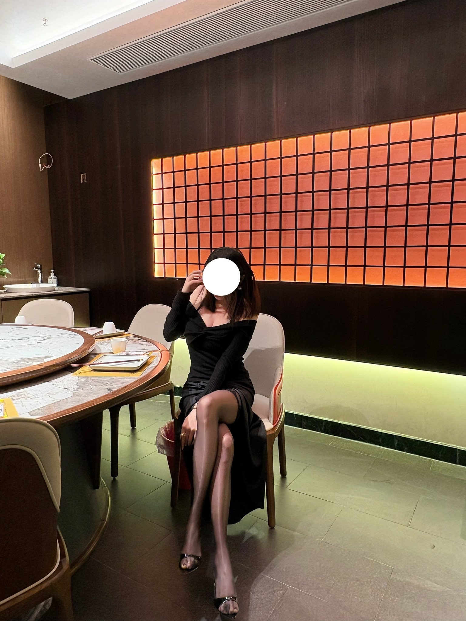 萬千嬌媚美少婦[100P]