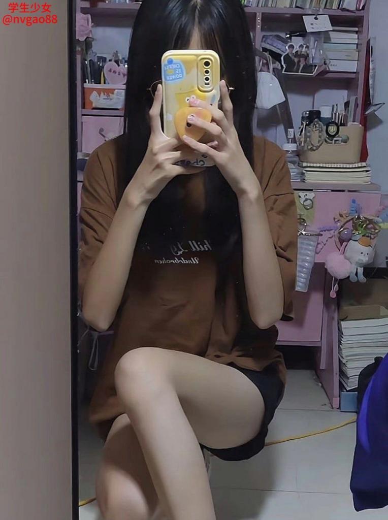 反差妹 - 在校騷妹妹水多多 [100P]
