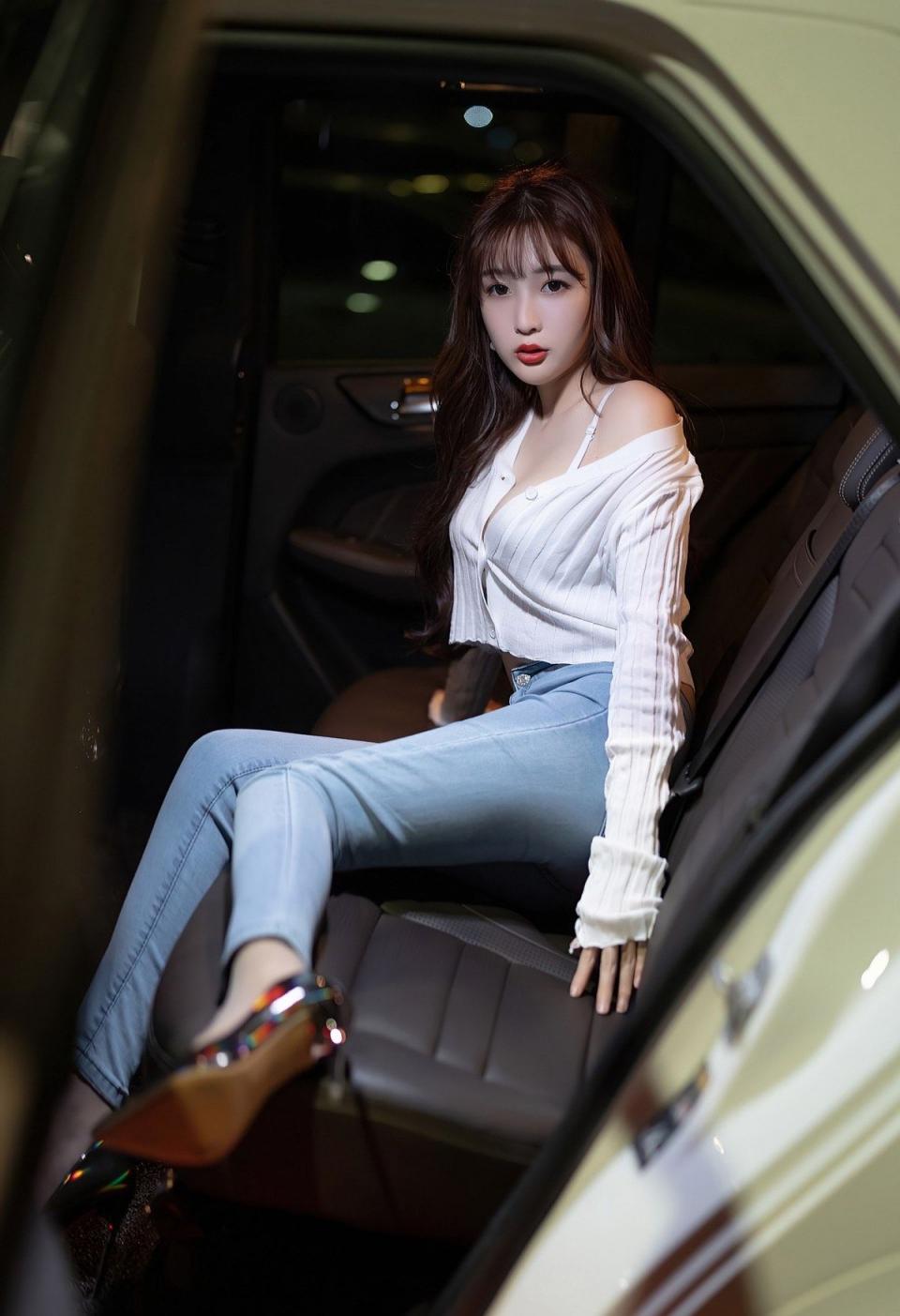 氣質(zhì)美女你喜歡嗎[55P]