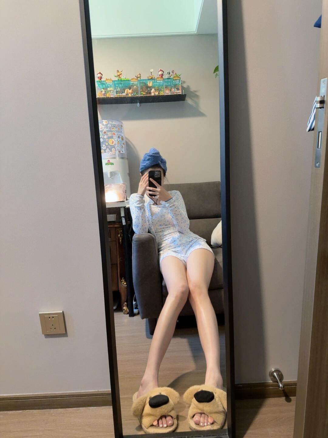 萬千嬌媚美少婦[2025]