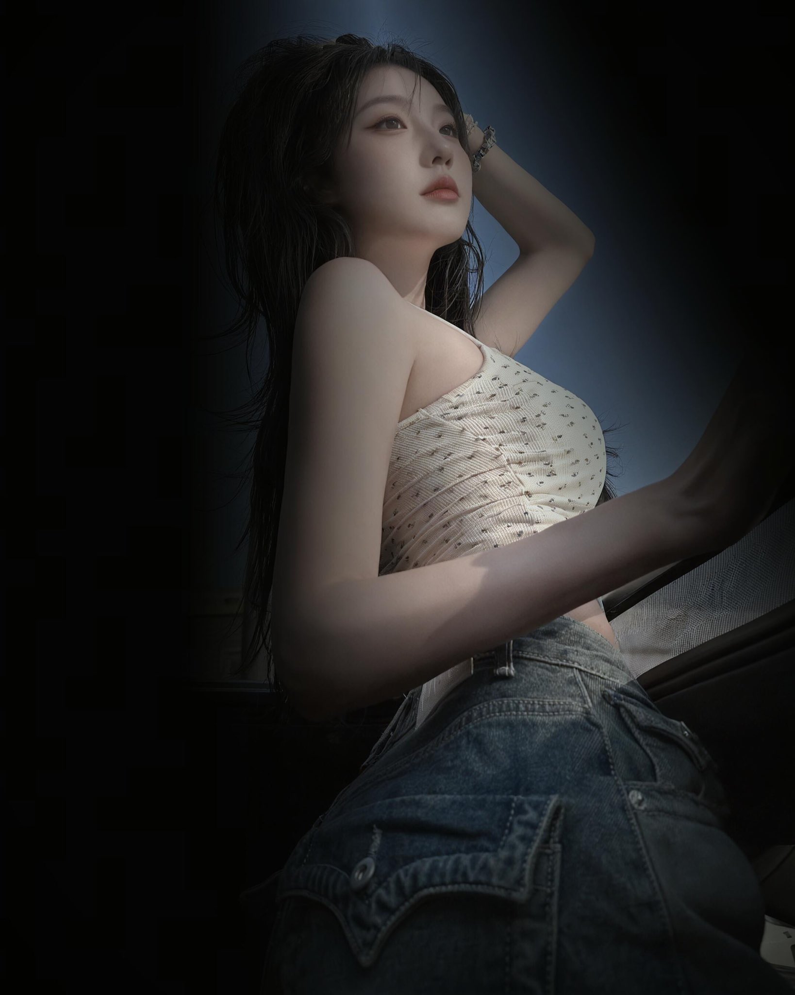 萬千嬌媚美少婦[2025]