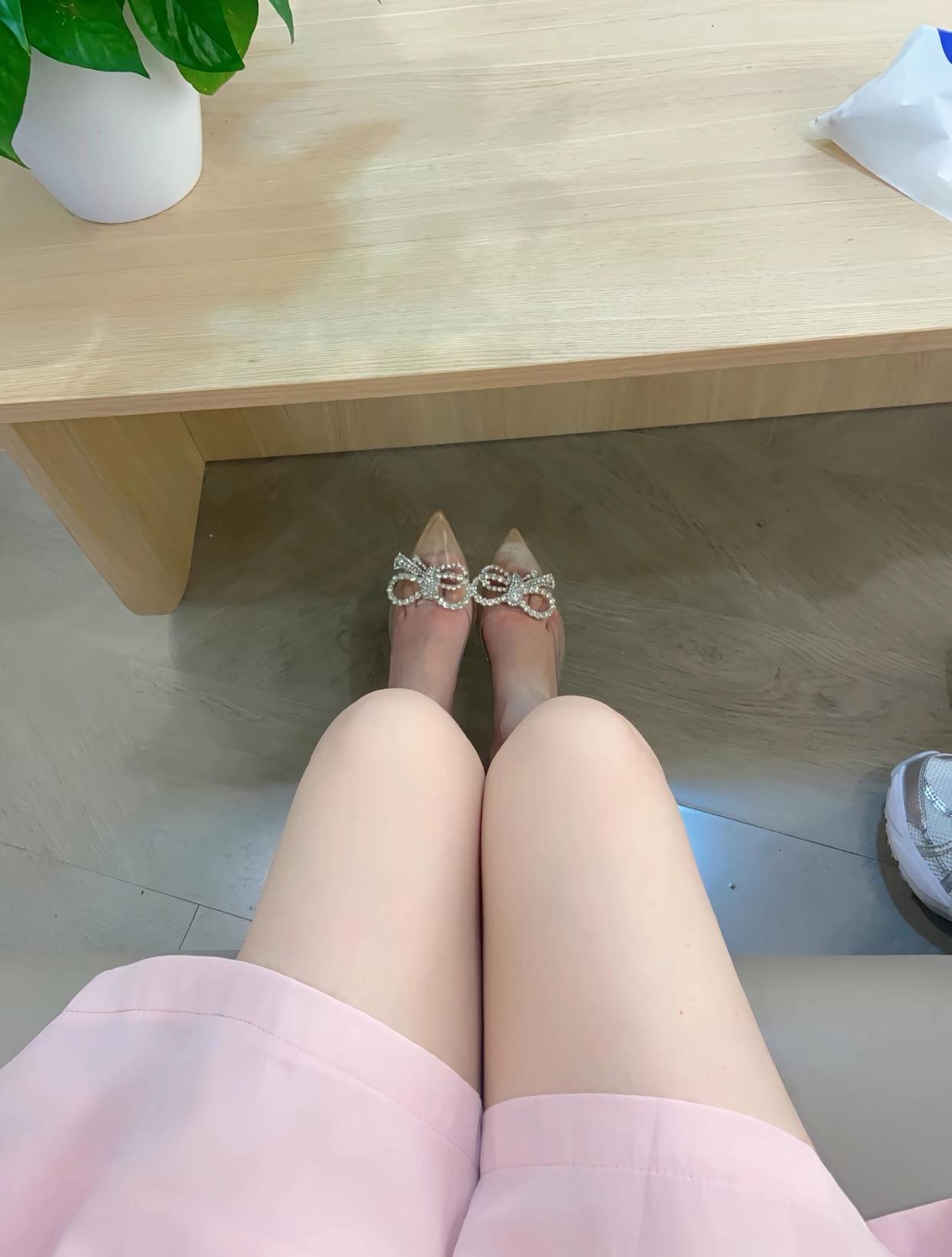 分享推上迷人的少婦[100P]