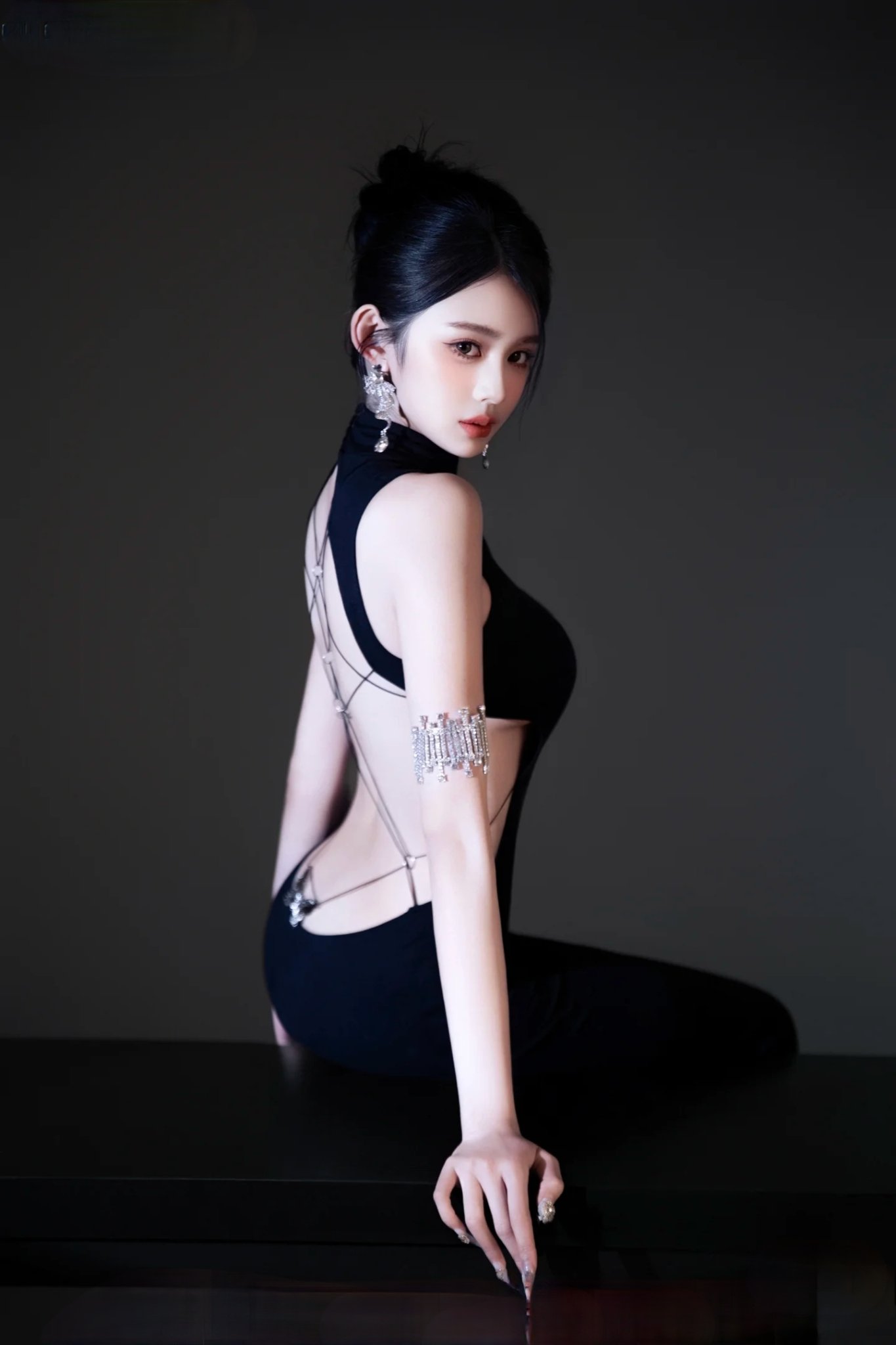 分享推上迷人的少婦[100P]