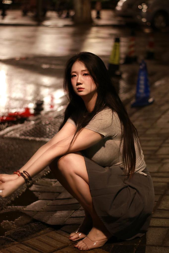 分享推上迷人的少婦[100P]