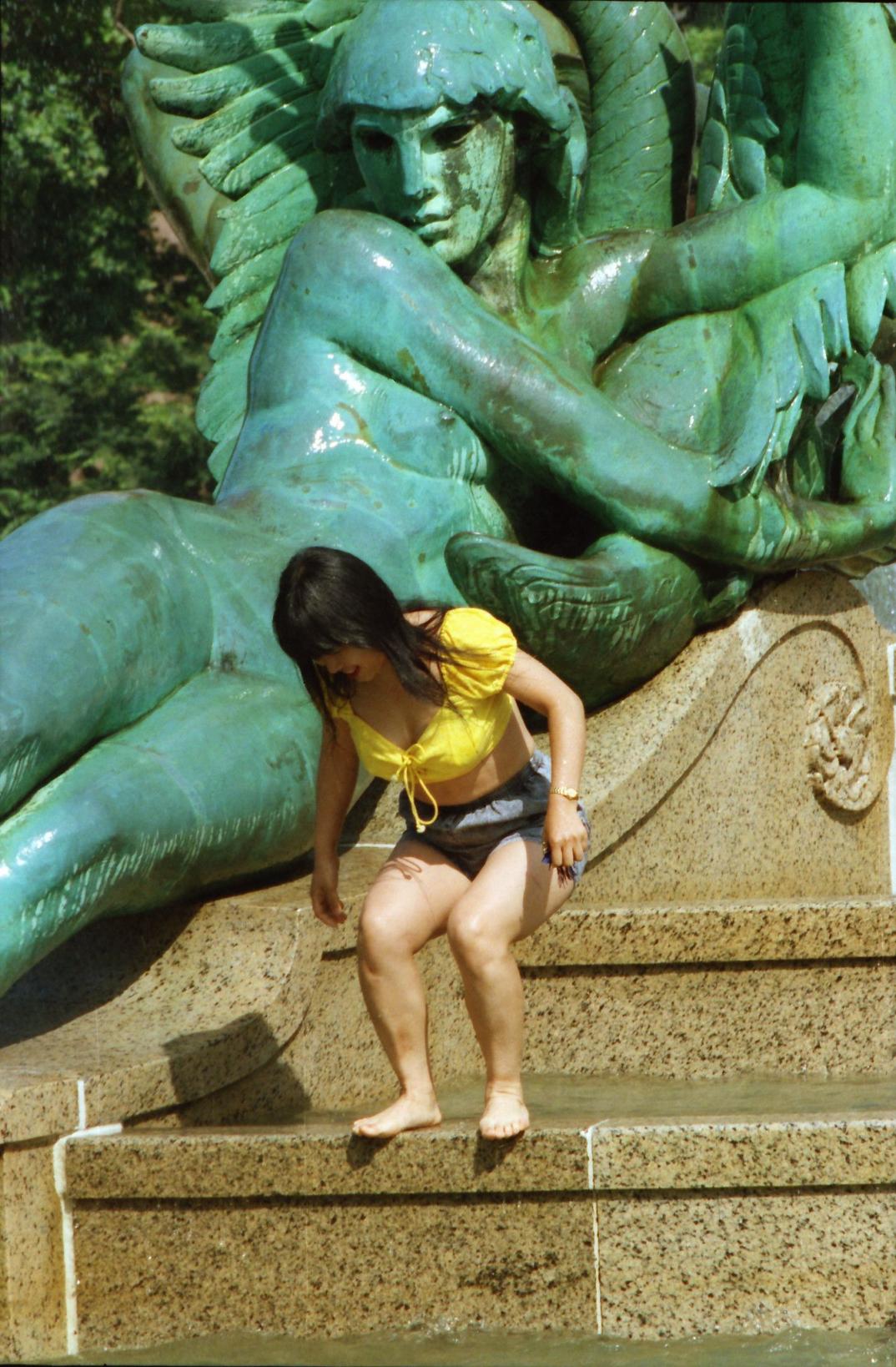 少婦[75P]