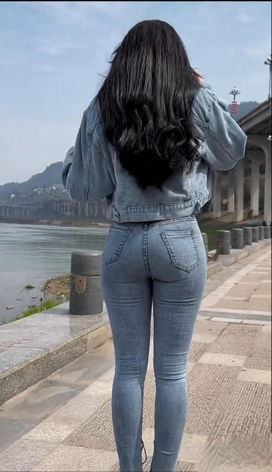 少婦曲線之美，如流水般自然，如海風般自由[42P]