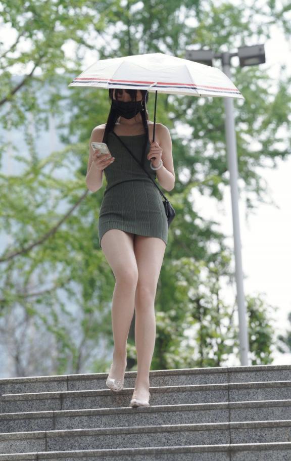 臥槽這腿，我操這腿！