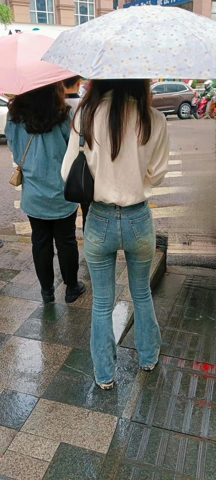 街拍緊身牛仔褲[16P]