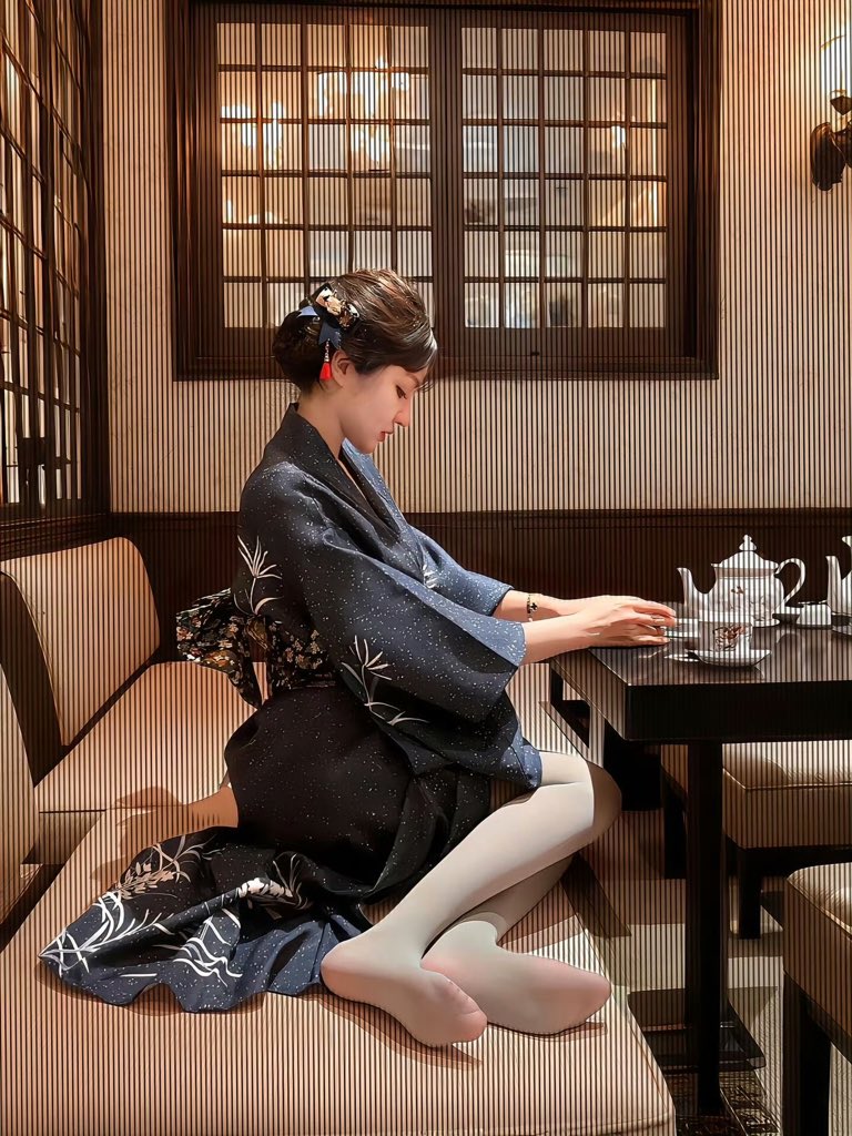 美麗的女人總是會有一雙可人的腳
