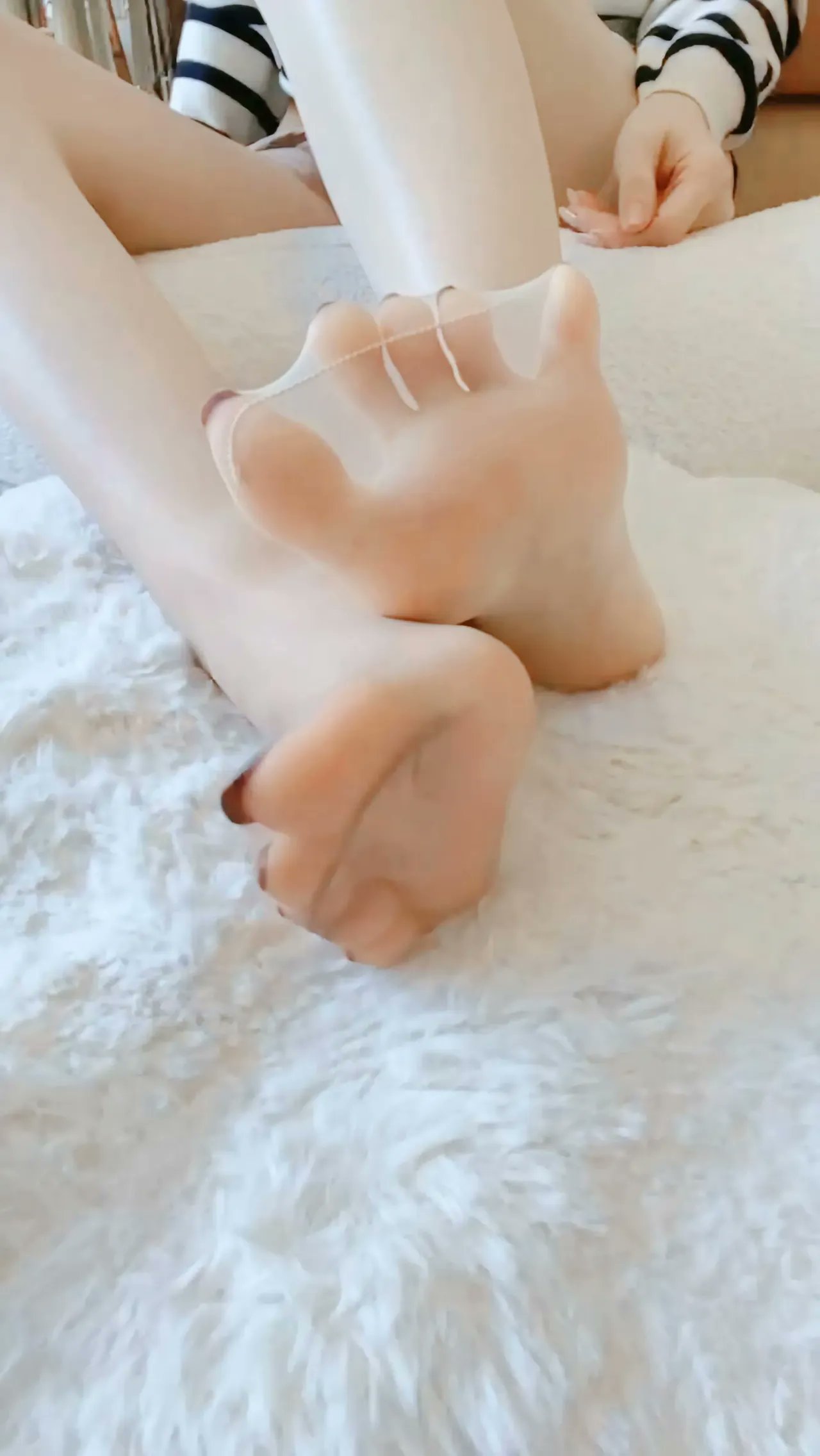 美麗的女人總是會有一雙可人的腳