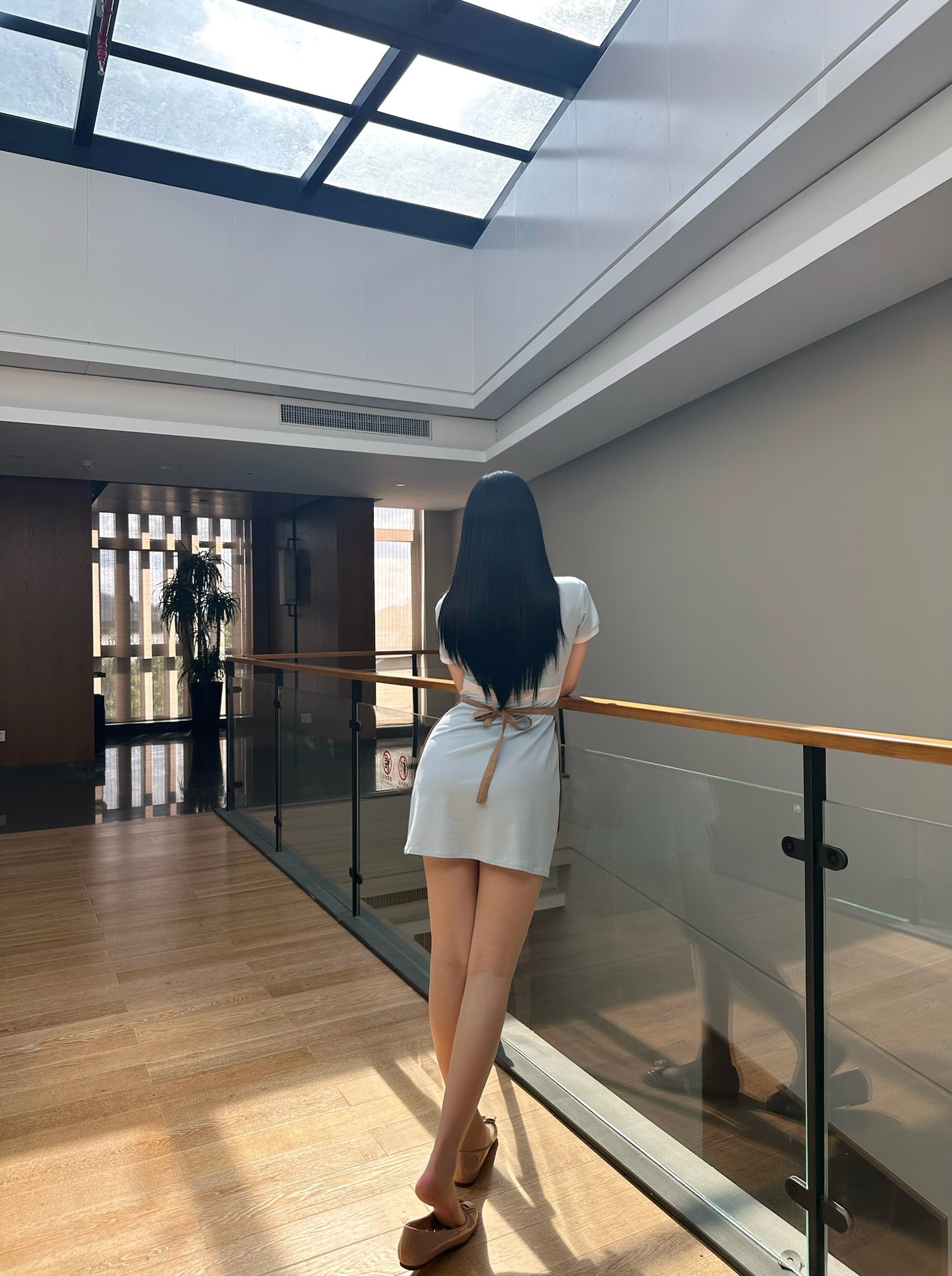 美麗的女人總是會有一雙可人的腳