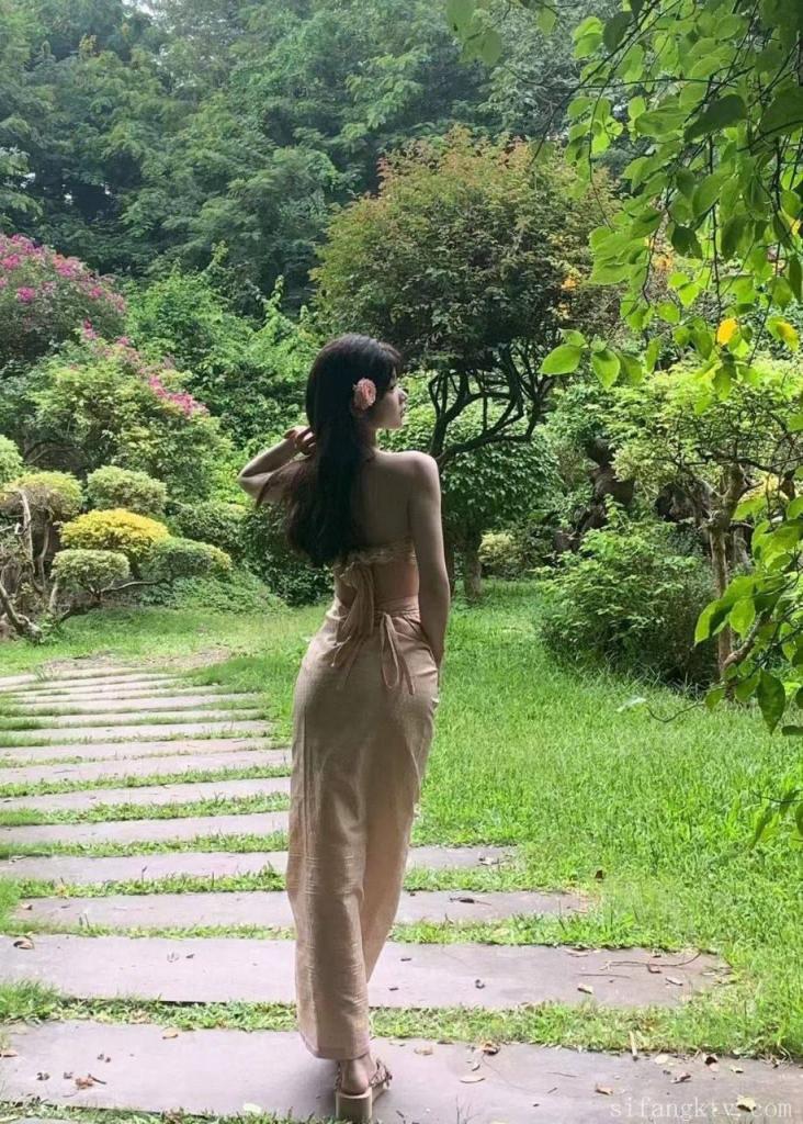 [小母狗] 發(fā)騷的小母狗 [100P]