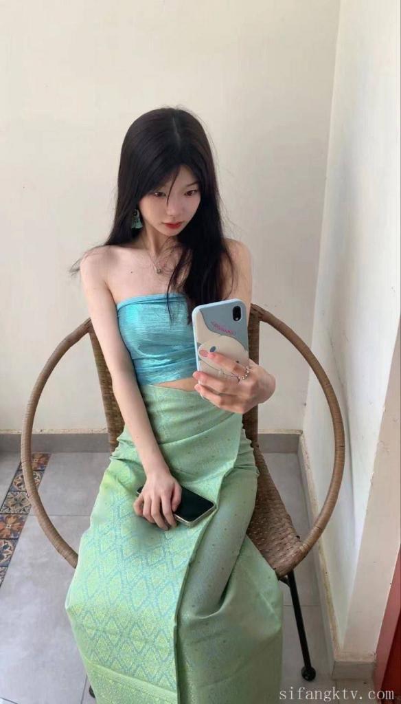 [小母狗] 發騷的小母狗 [100P]