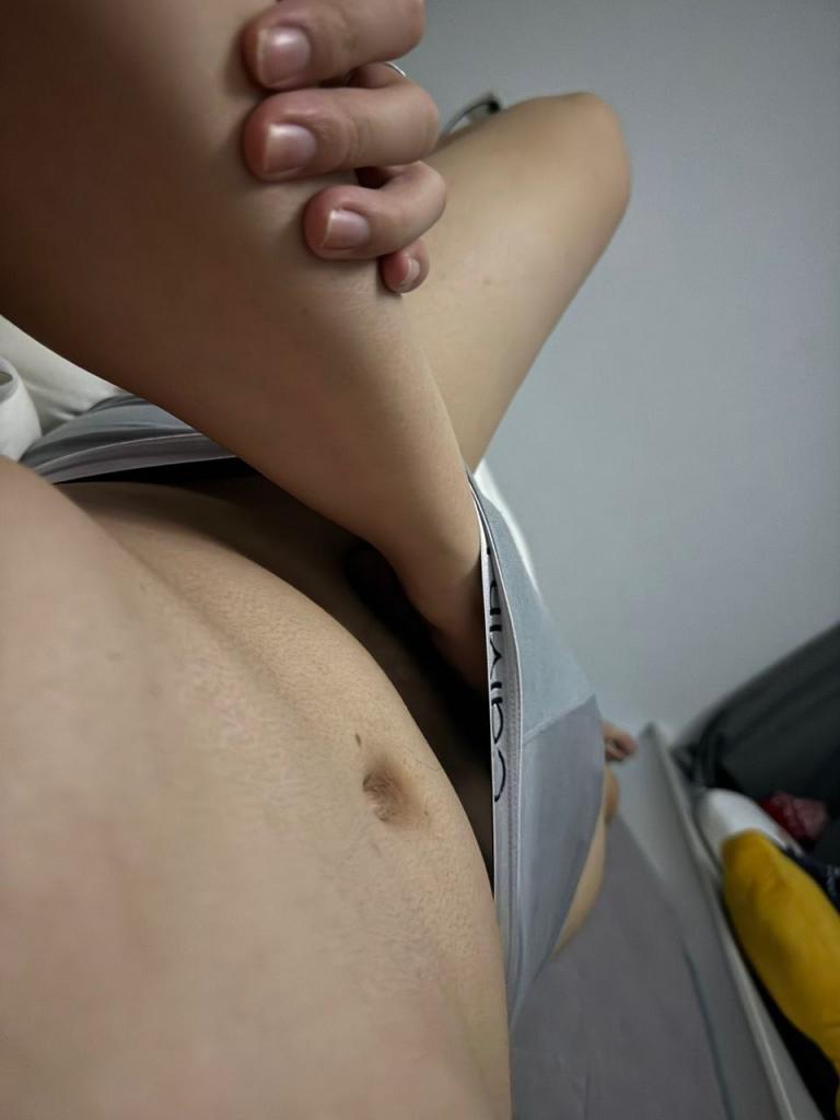 [小母狗] 發(fā)騷的小母狗 [100P]