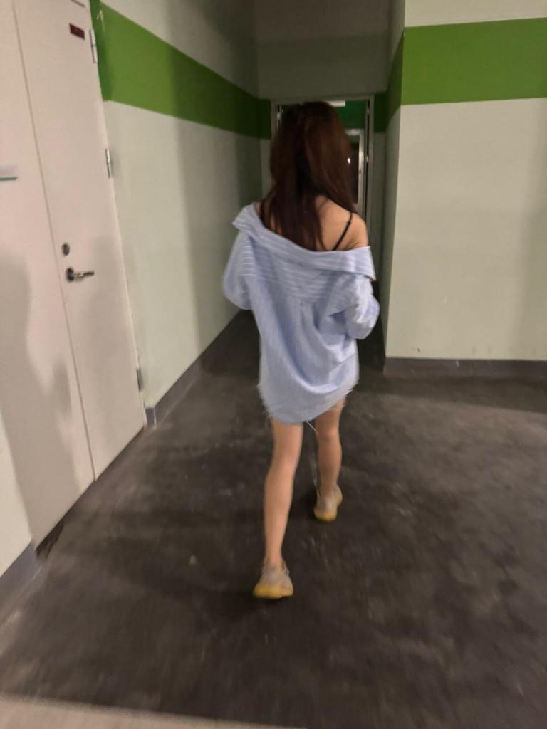 [小母狗] 發騷的小母狗 [100P]