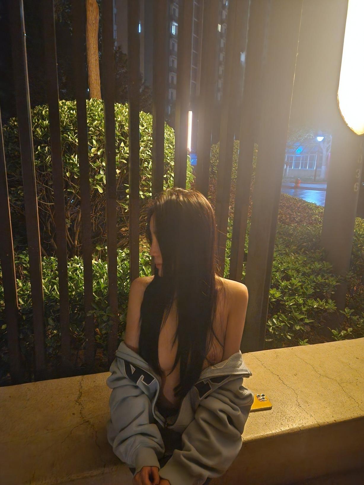 愛露出的人妻[36P]
