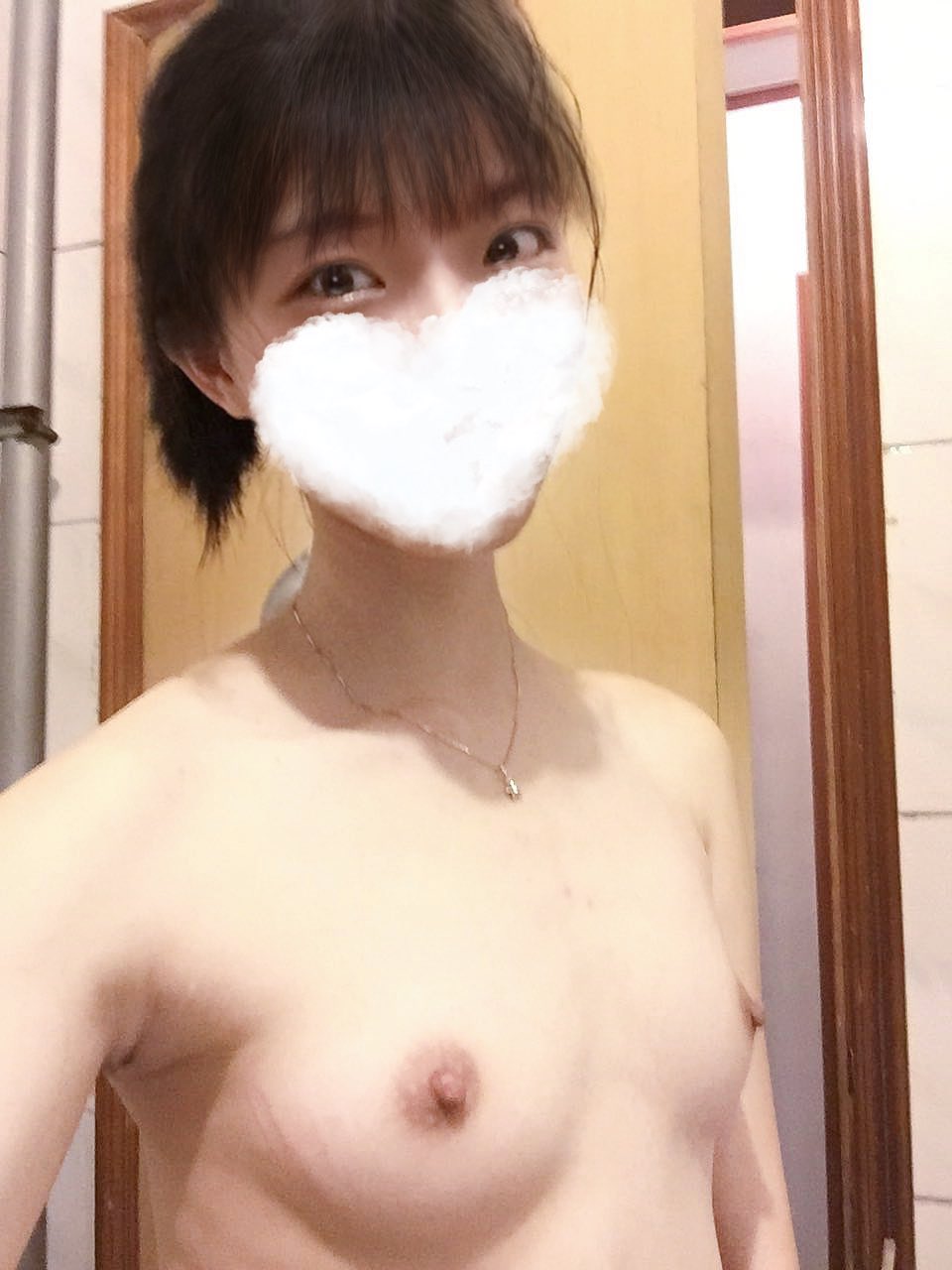 騷貨人妻[54P]
