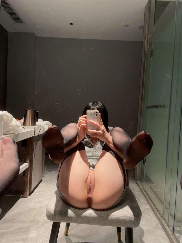 周二看妞，節后來發醒瞌睡套餐