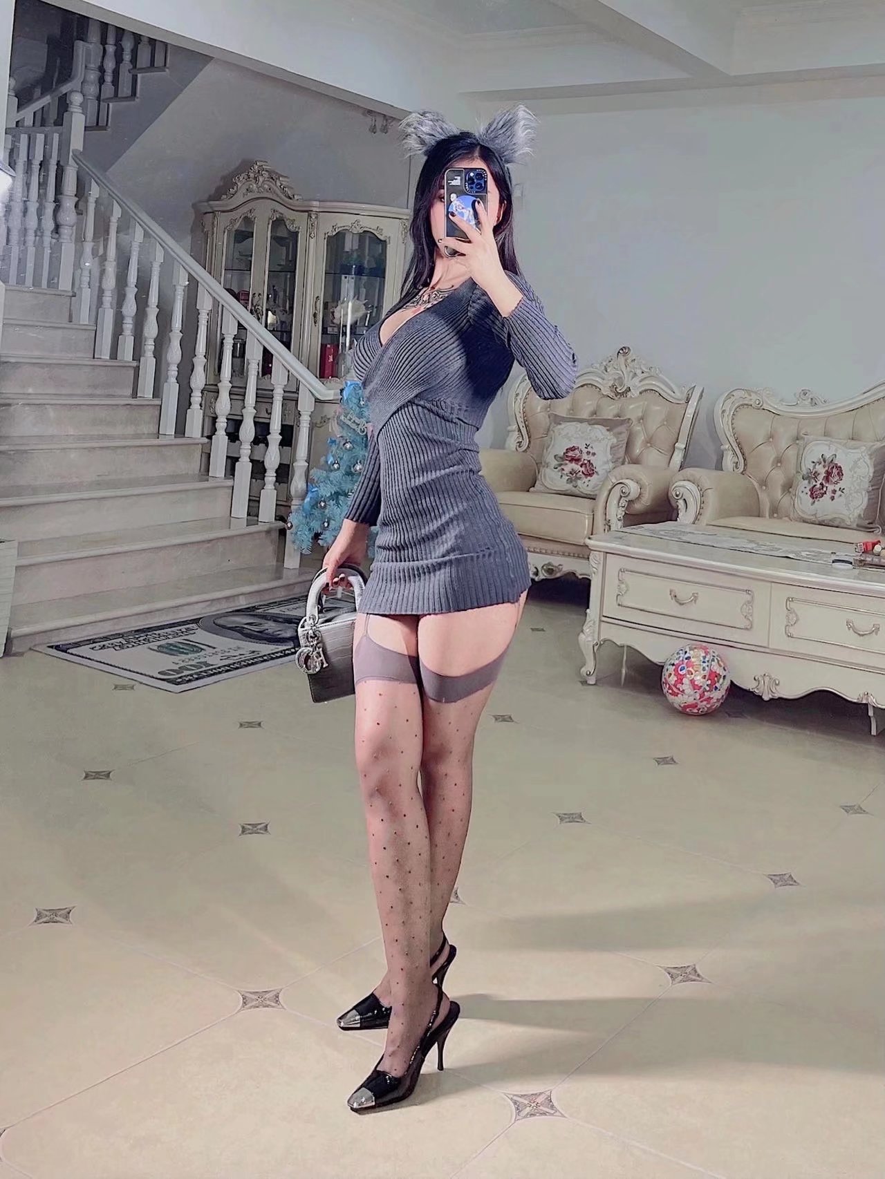 張賀玉翹臀楊柳腰風(fēng)情寫真