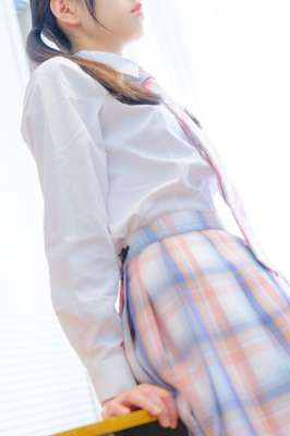 粉嫩JK少女 就是這股清純的味道