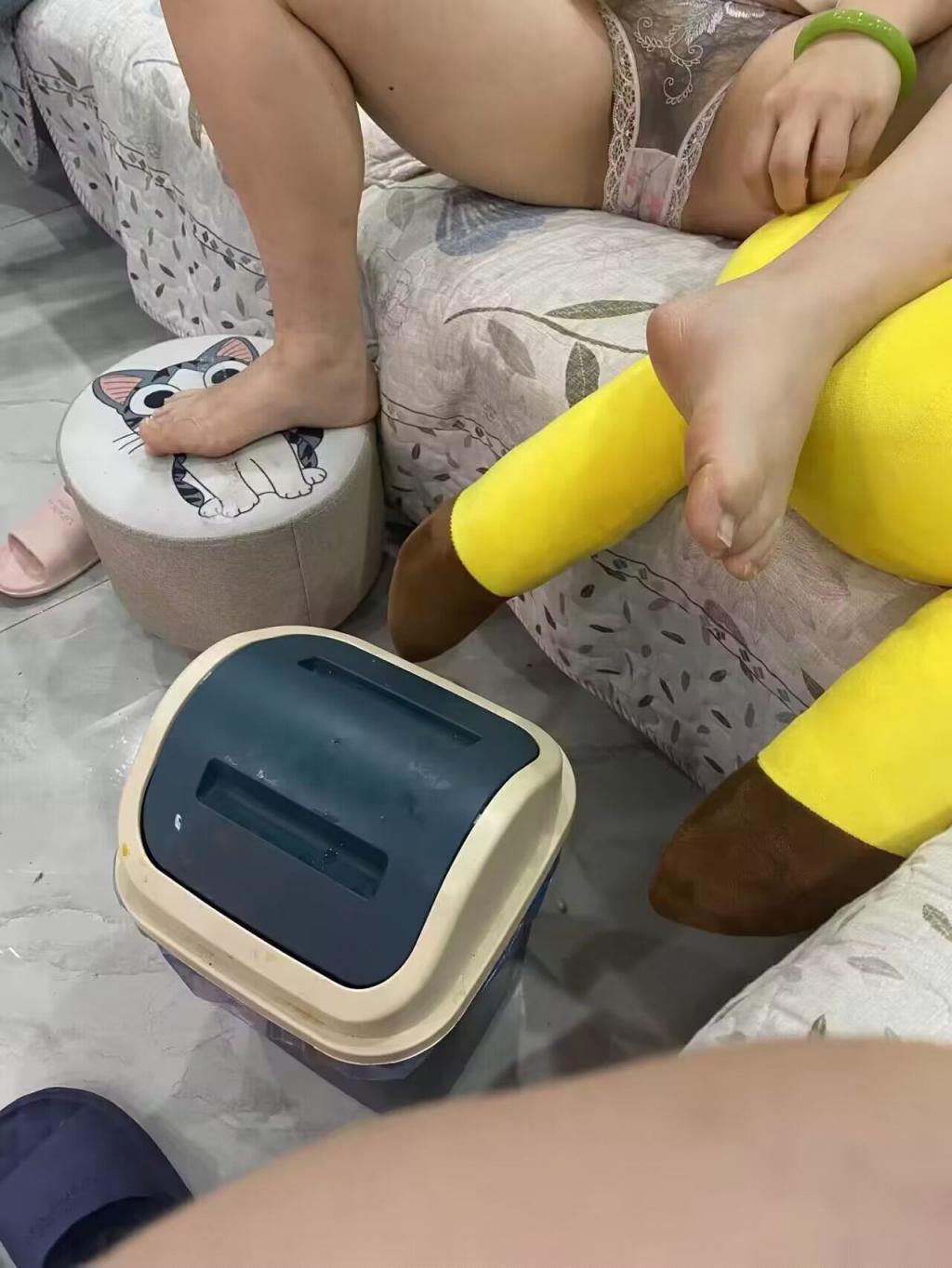 美女走光[90P]