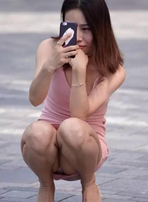 美女走光[90P]