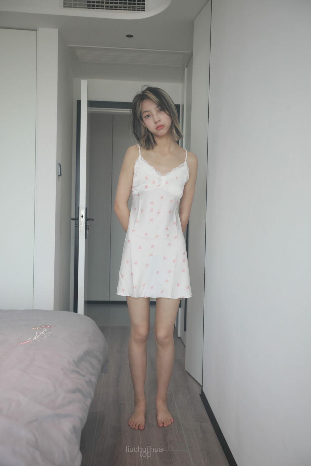 誘人排骨妹子