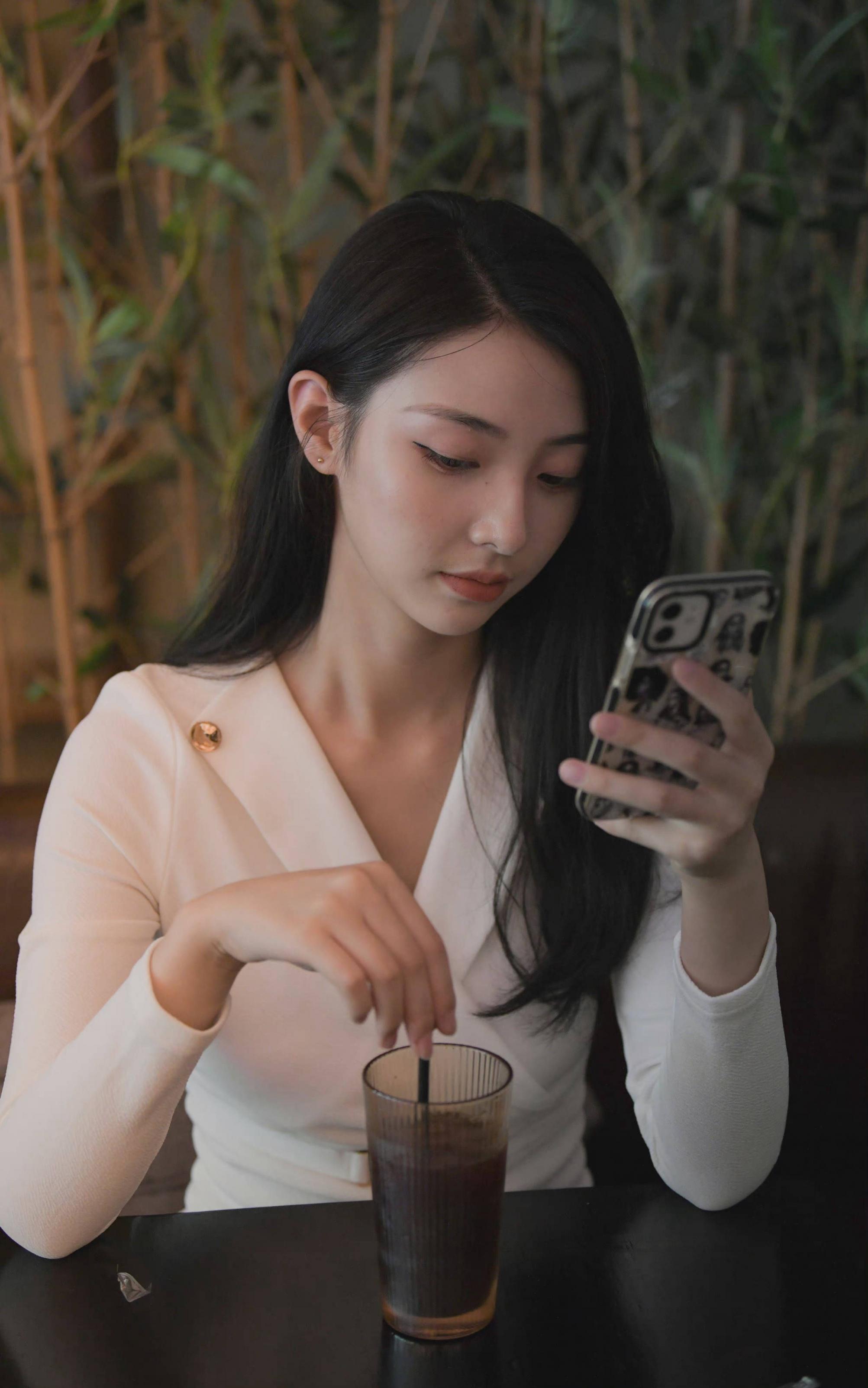 小姐姐身材真不錯(cuò)[27P]