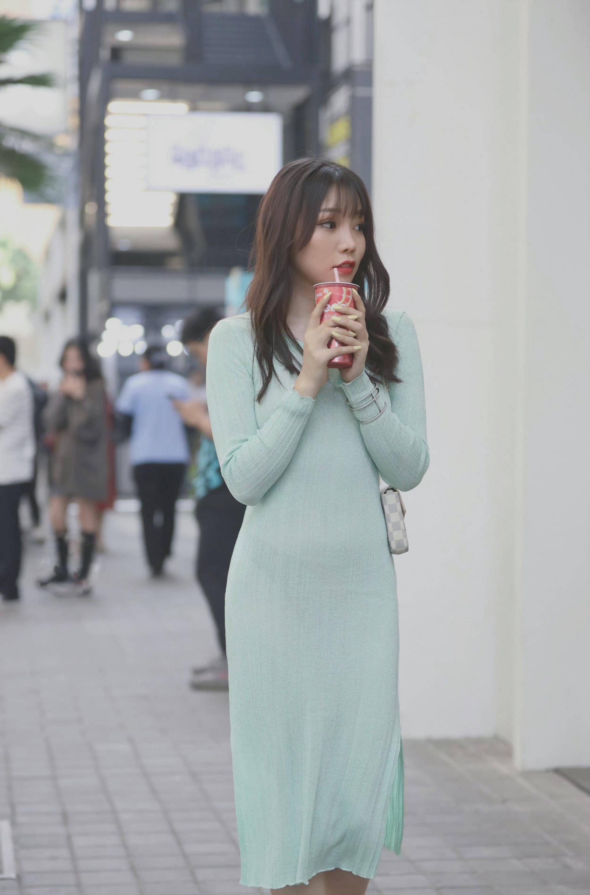 小姐姐身材真不錯[27P]