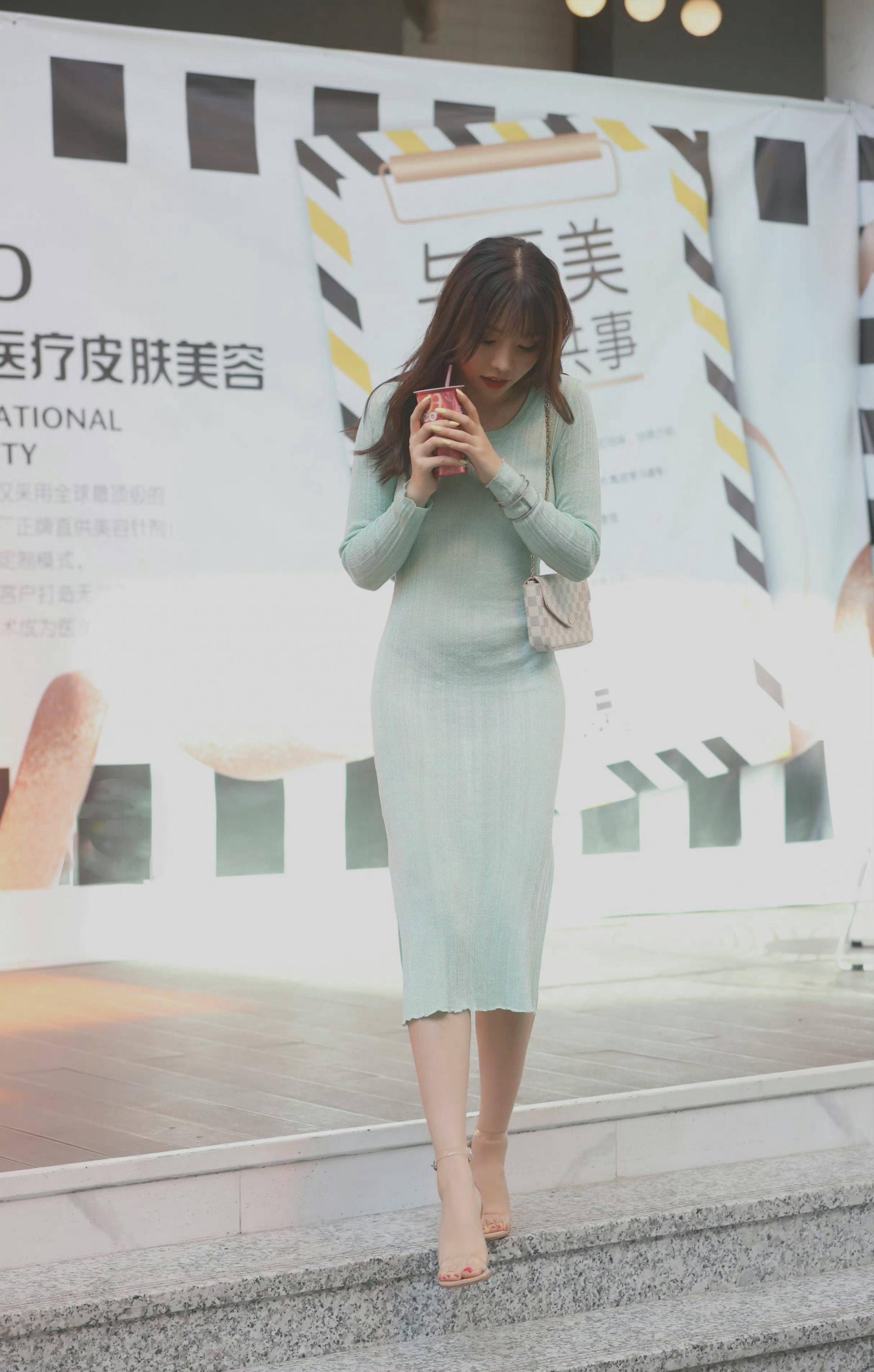 小姐姐身材真不錯[27P]