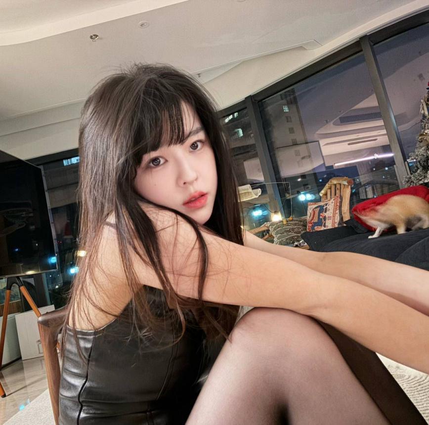 發點漂亮的小姐姐? 越看越美