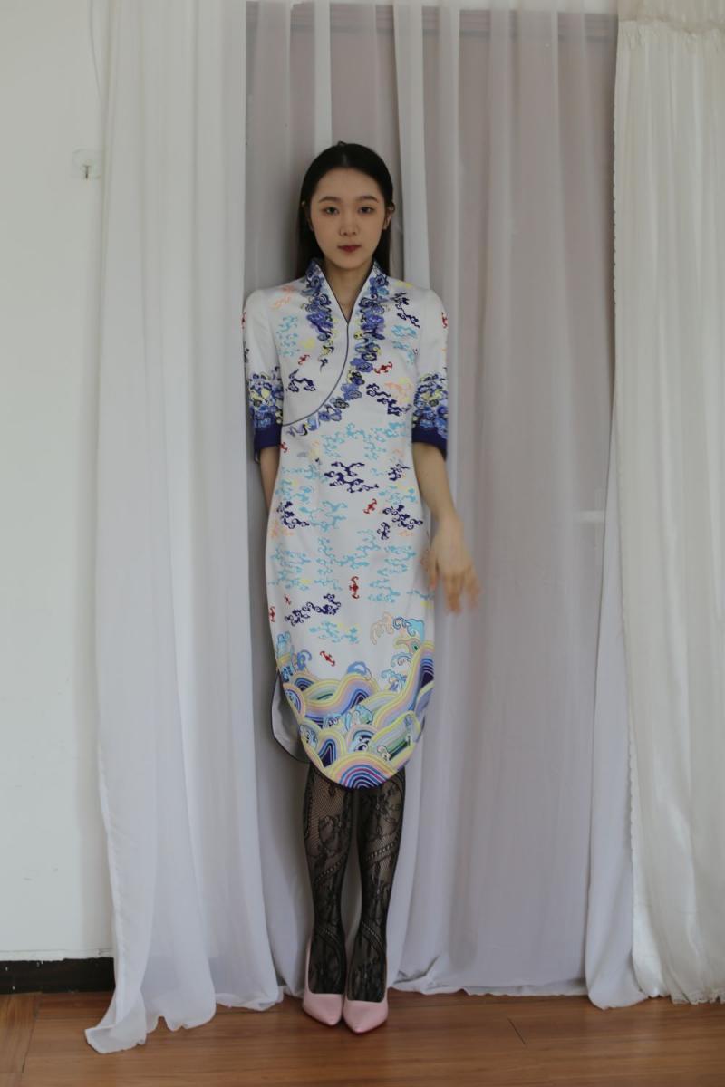 超極品美腿加白嫩奶子