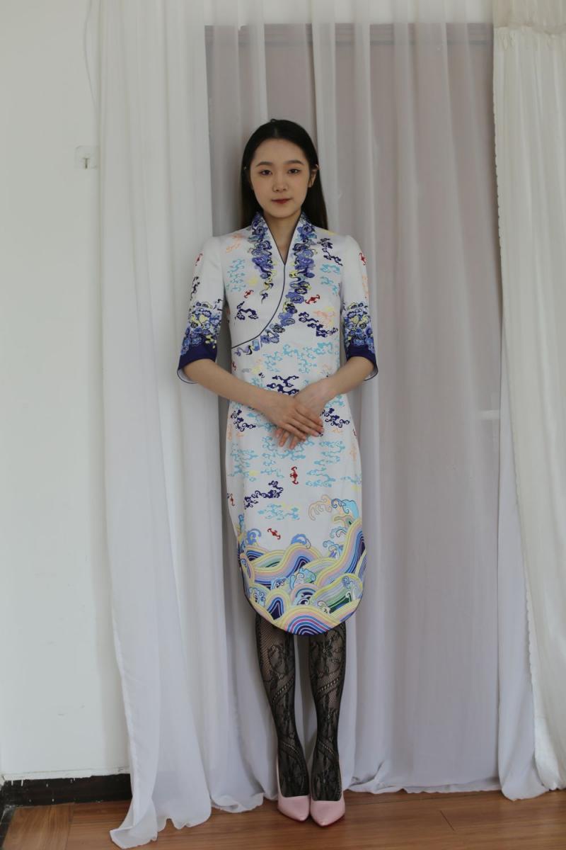超極品美腿加白嫩奶子