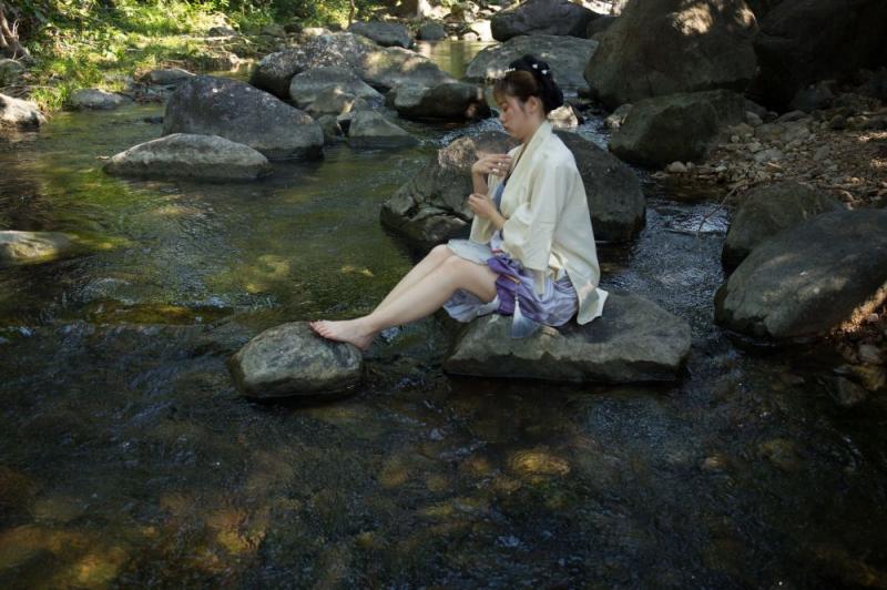 好想來場野戰啊 妹子太白嫩了
