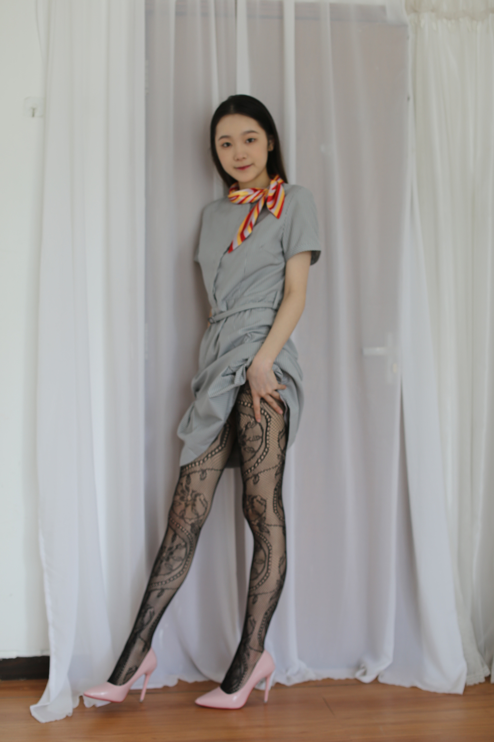 氣質女神絕美絲襪美腿