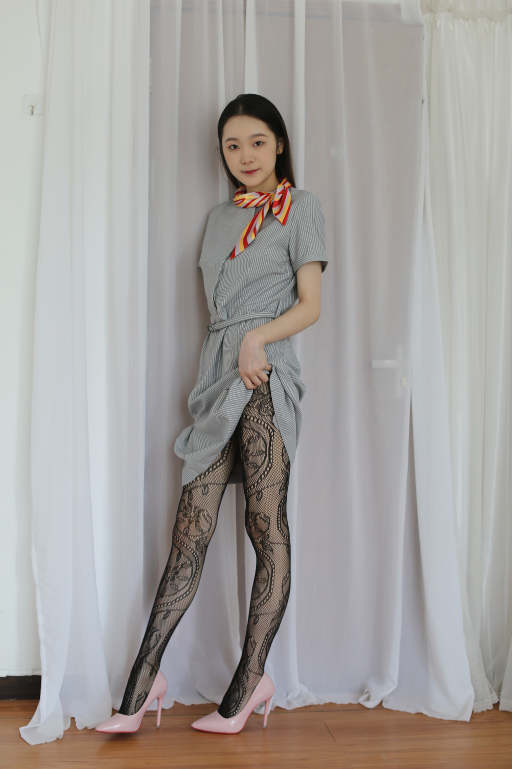 氣質女神絕美絲襪美腿