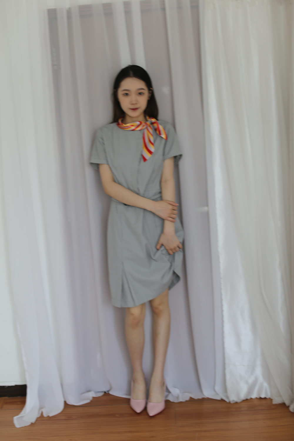 氣質(zhì)女神絕美絲襪美腿