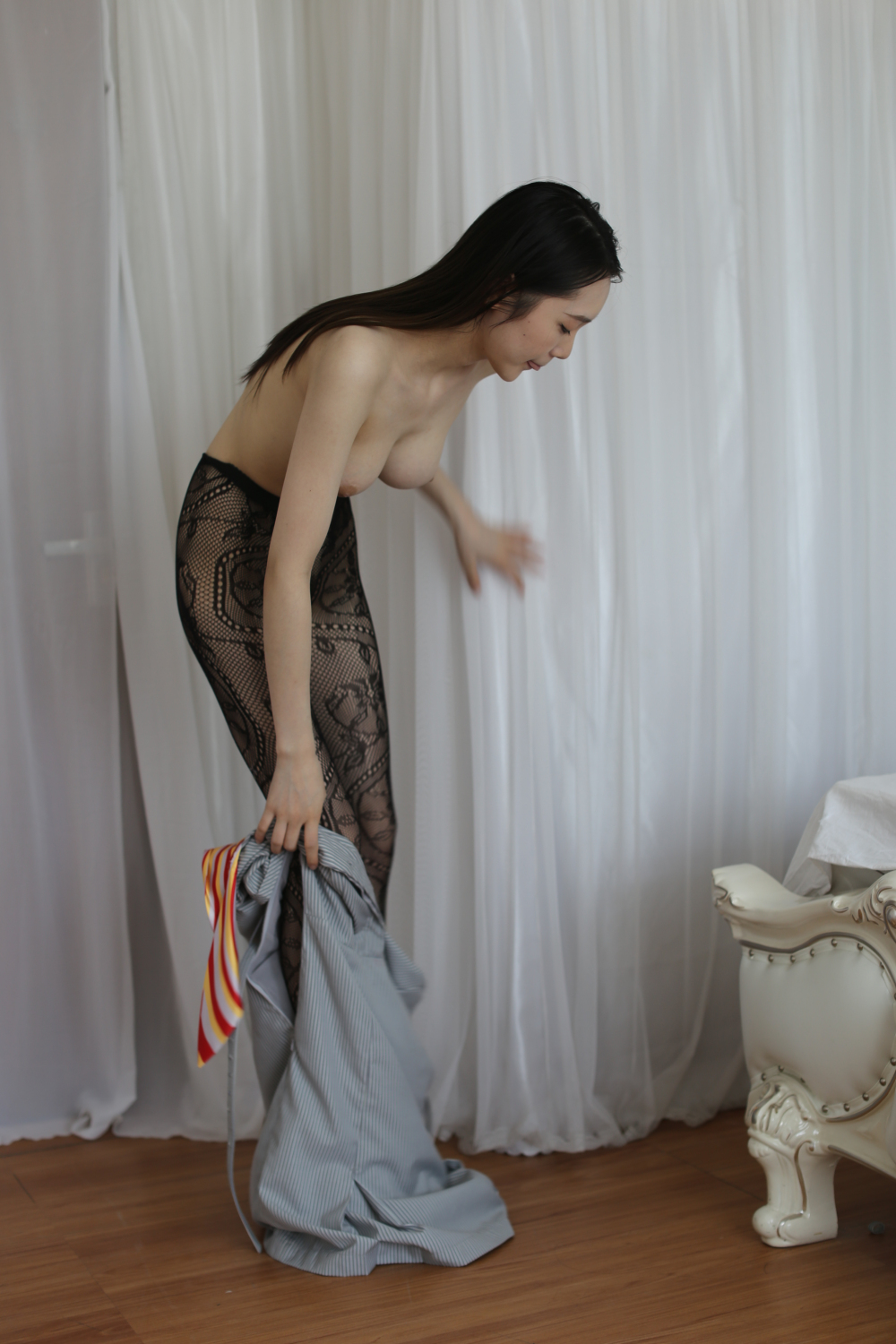 氣質(zhì)女神絕美絲襪美腿