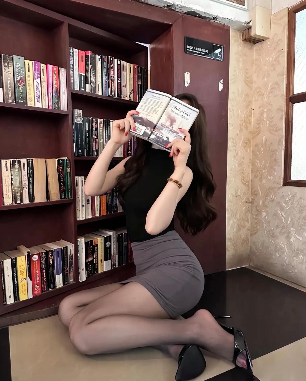 醉美是少婦的翹臀和酥胸 20250622