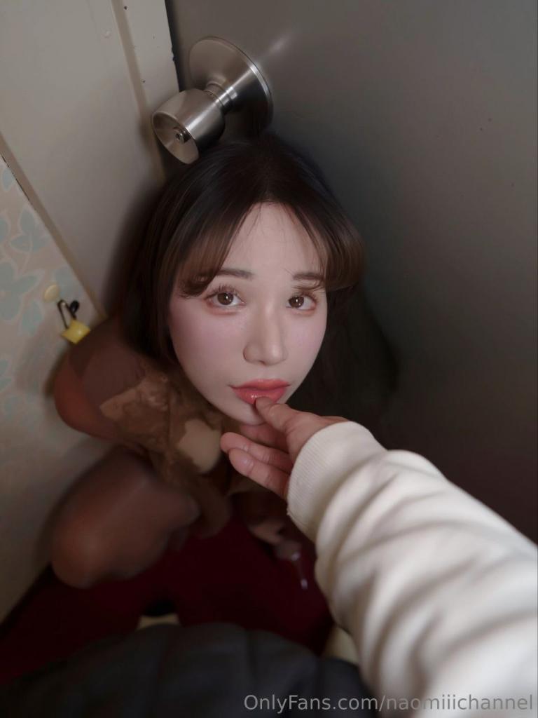 [小母狗]大學(xué)生 - 年輕的身體就是好
