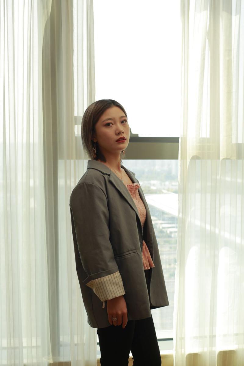 良家衣服脫掉衣服漏出奶子